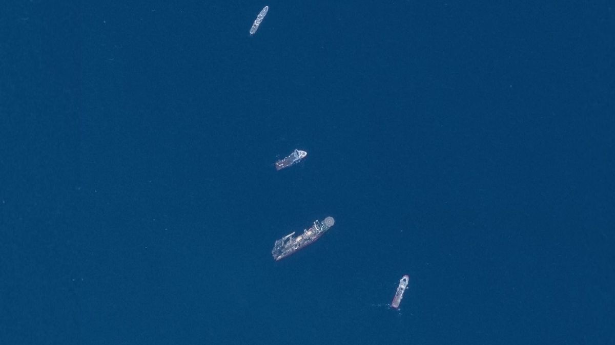 Satelitní snímky: Jak probíhalo pátrání po ztracené ponorce